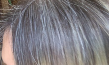 Astuces pour éviter les cheveux gris prématurés
